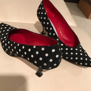 Anne Klein polka dot shoes